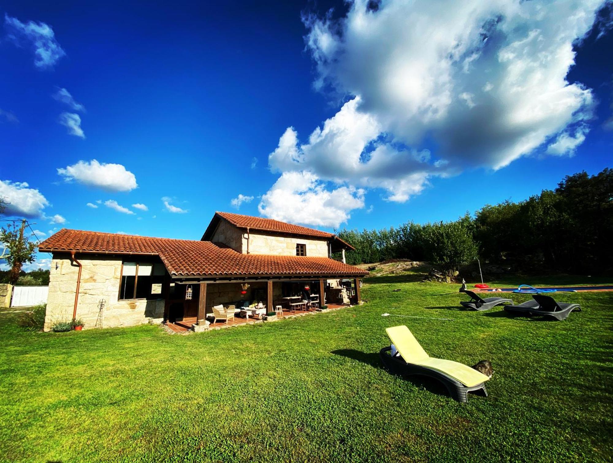 Habitaciones Con Bano Individual En Casa De Campo. Piscina. Amoeiro Εξωτερικό φωτογραφία